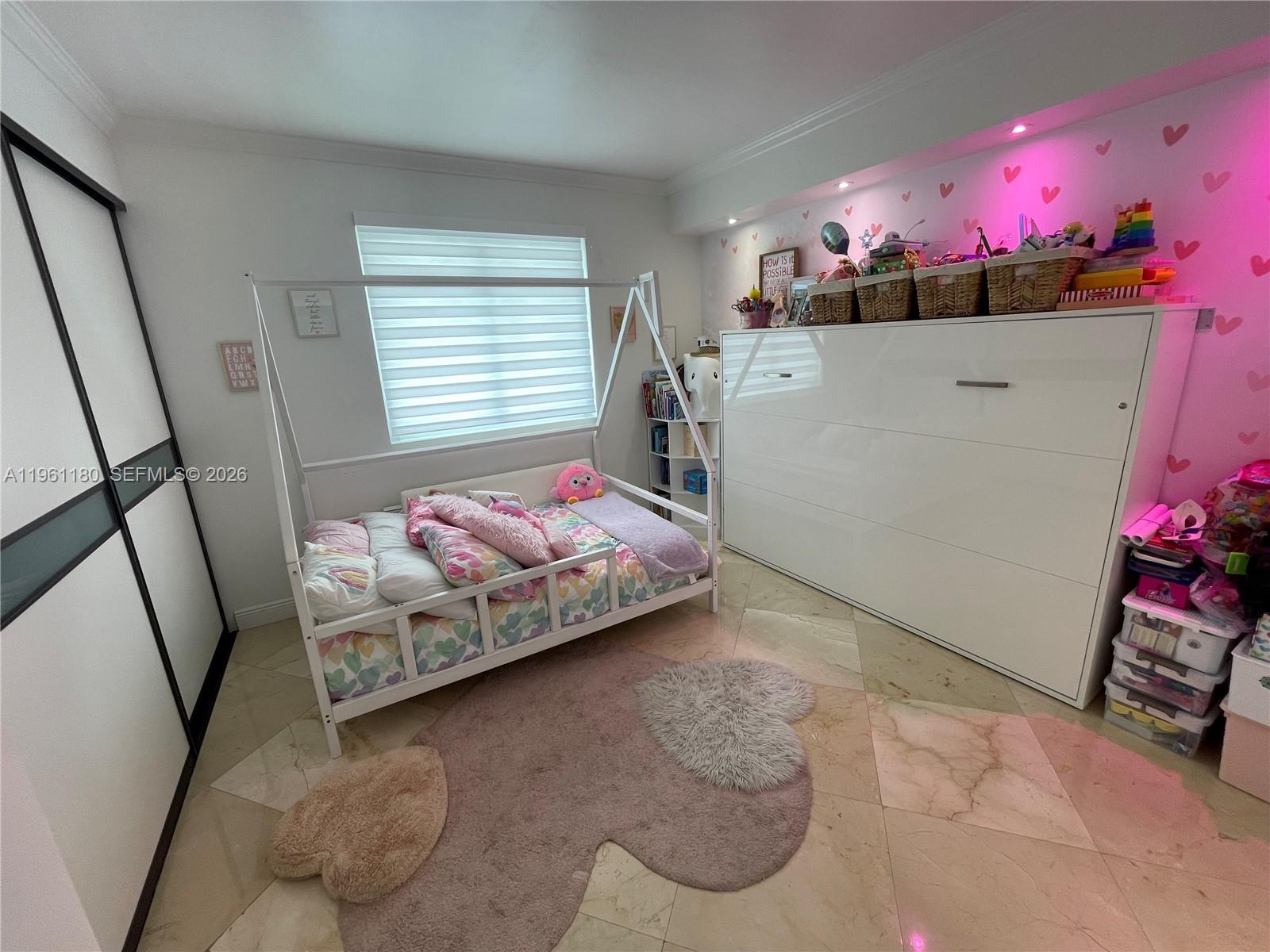 image Blue on the Bay55