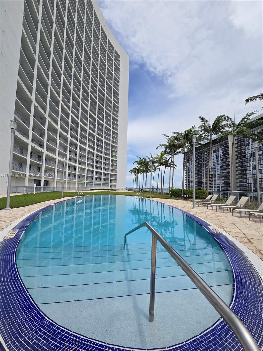 image Blue on the Bay72