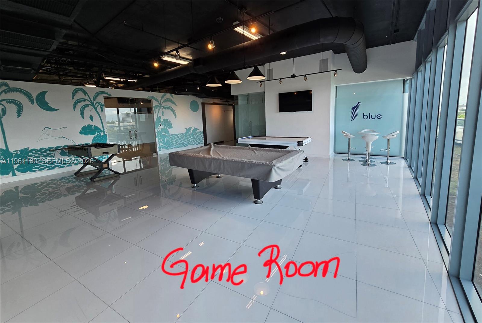 image Blue on the Bay85