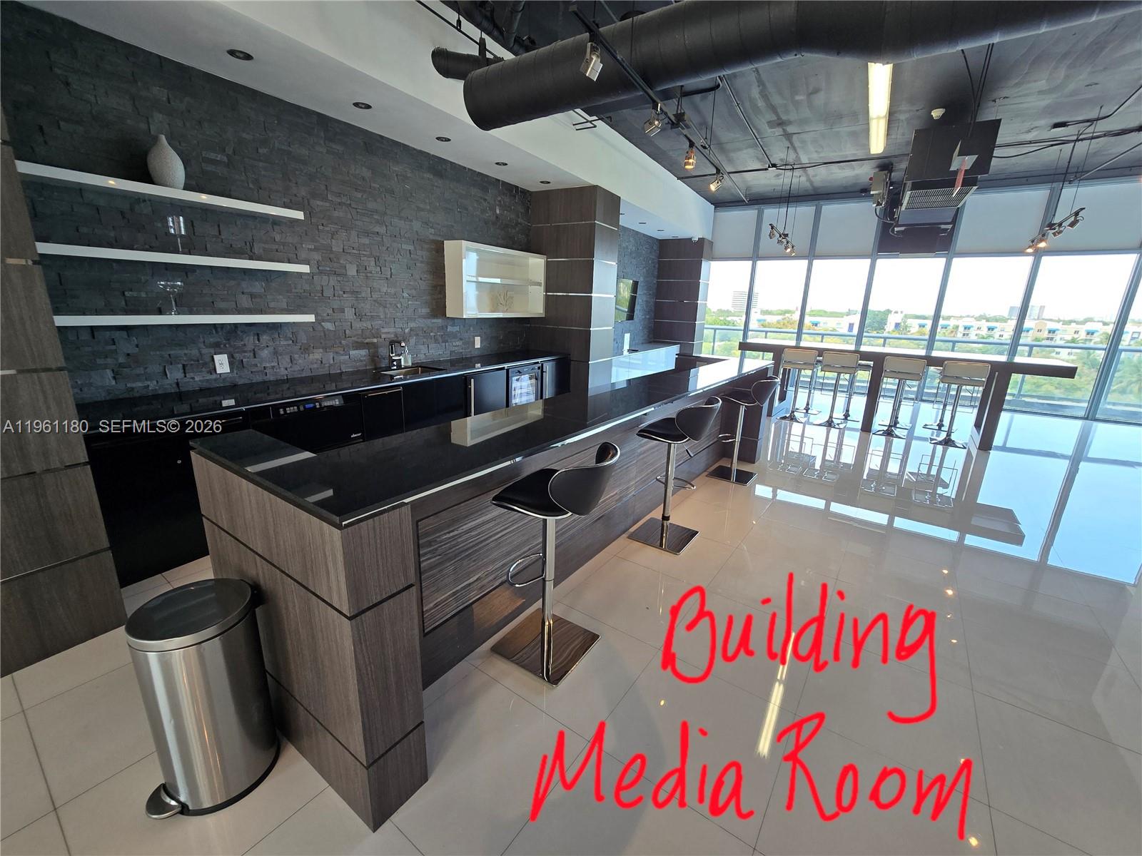 image Blue on the Bay90