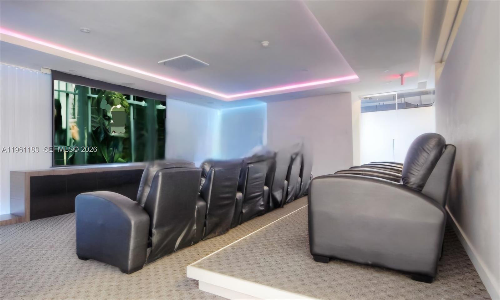 image Blue on the Bay94