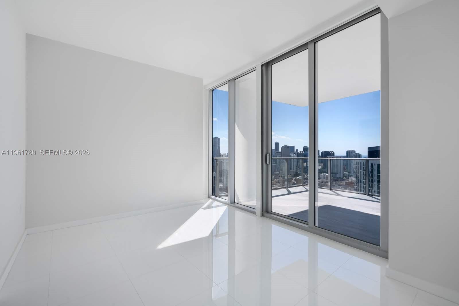 image Paramount Miami Worldcenter9