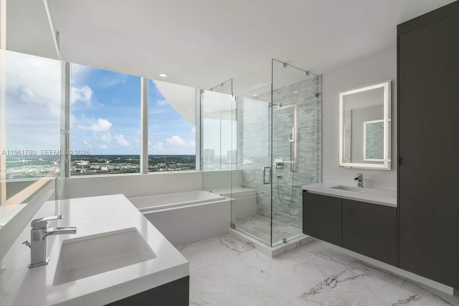 image Paramount Miami Worldcenter6