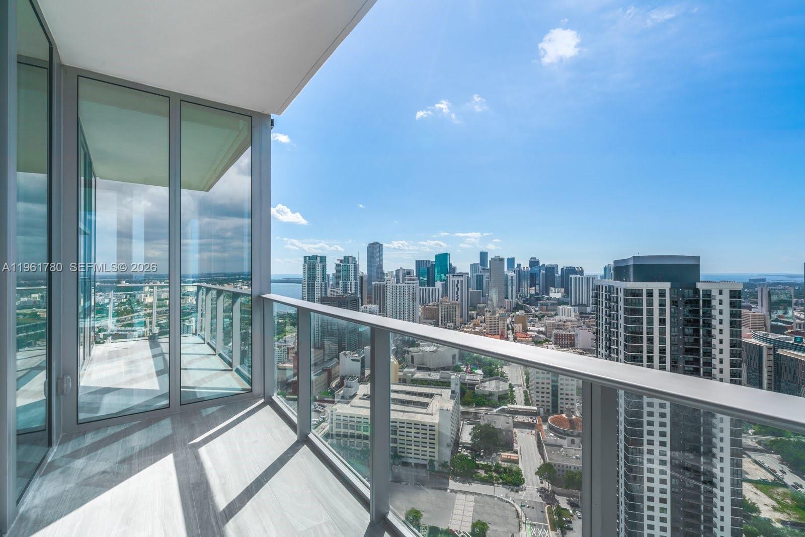 image Paramount Miami Worldcenter8