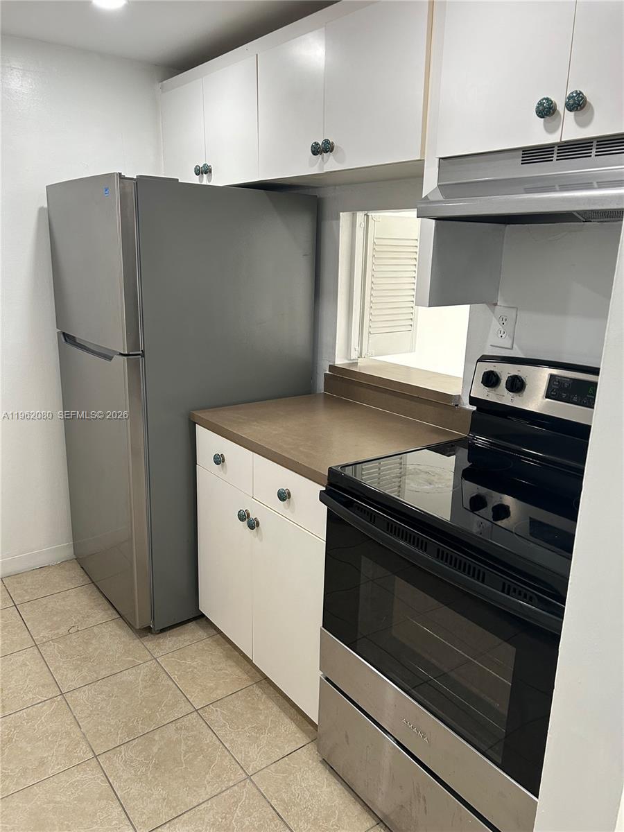 14311 N Kendall Dr #402A Miami, FL 33186