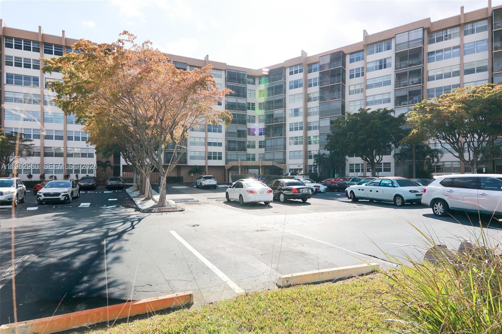 1200 Saint Charles Pl #302