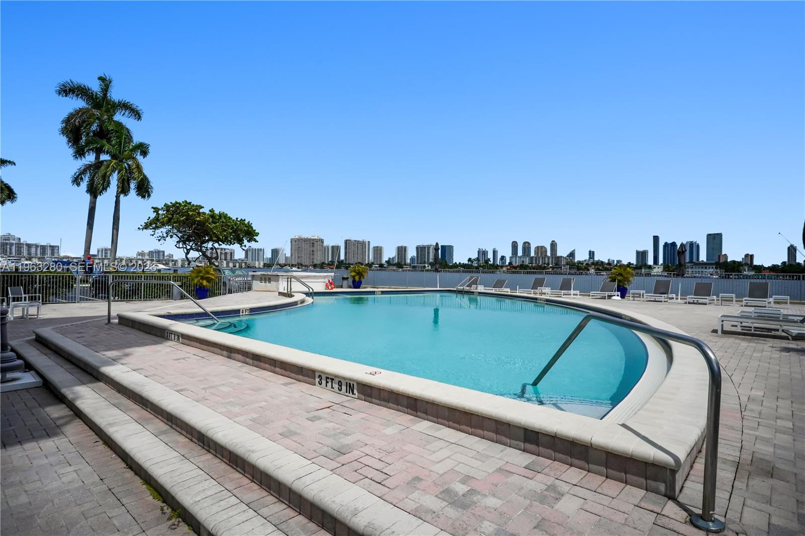 16558 NE 26th Ave #2A North Miami Beach, FL 33160