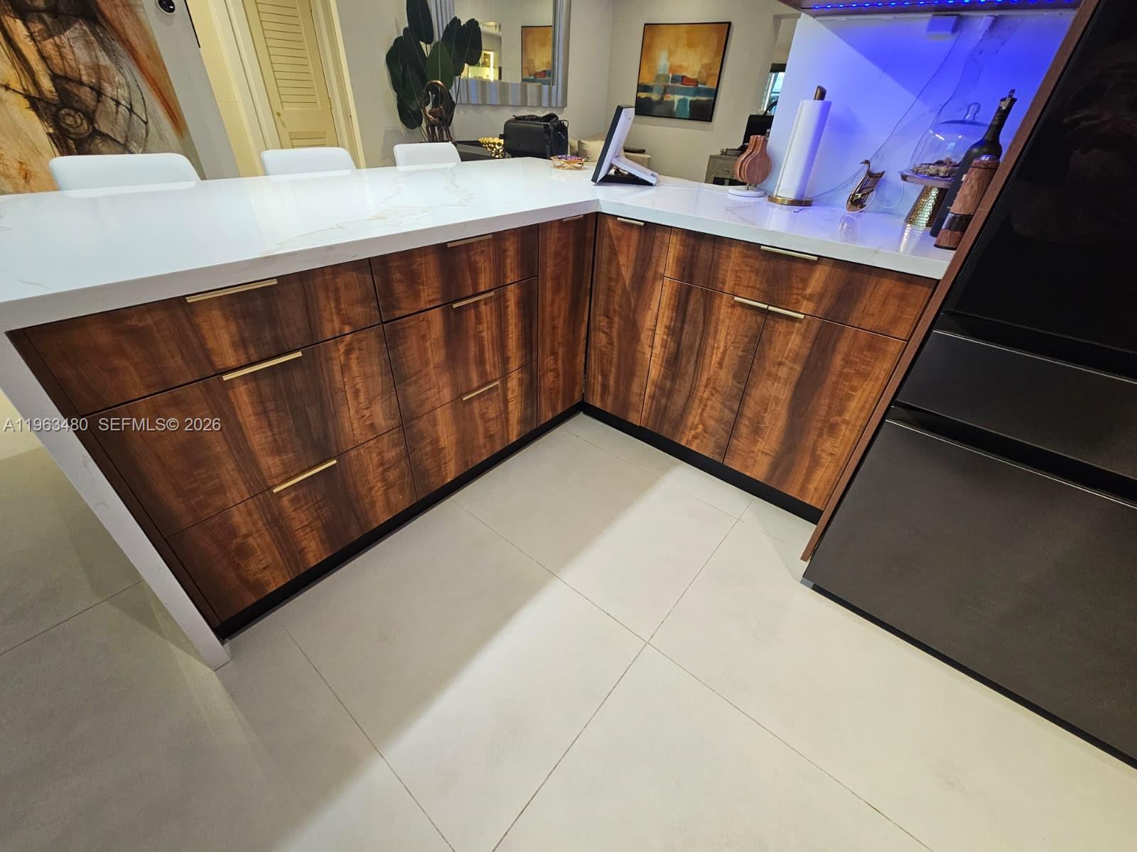 2543 Gulfstream Ln Fort Lauderdale, FL 33312