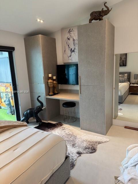 2543 Gulfstream Ln Fort Lauderdale, FL 33312