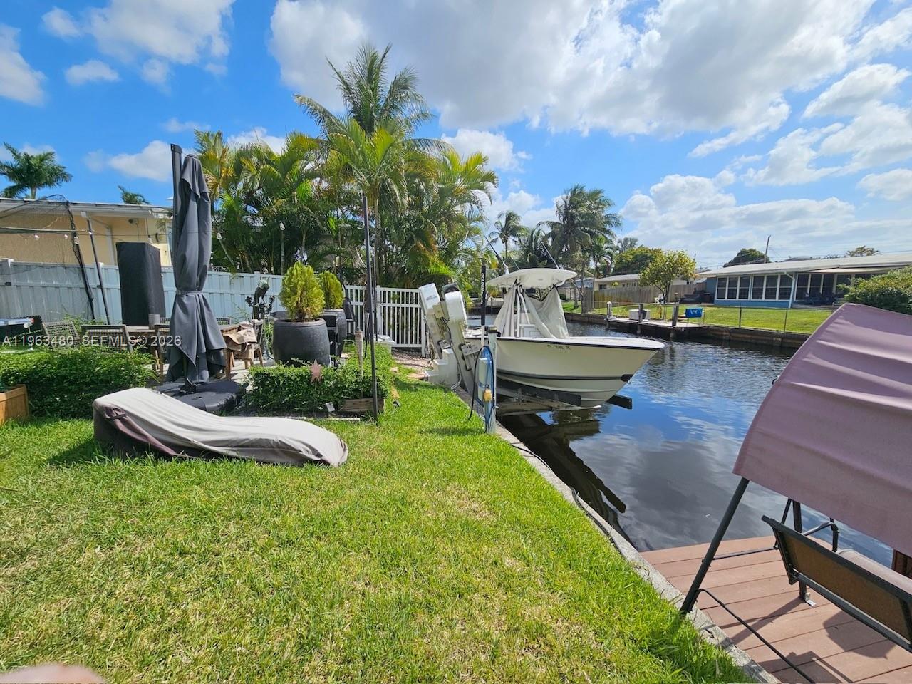 2543 Gulfstream Ln Fort Lauderdale, FL 33312