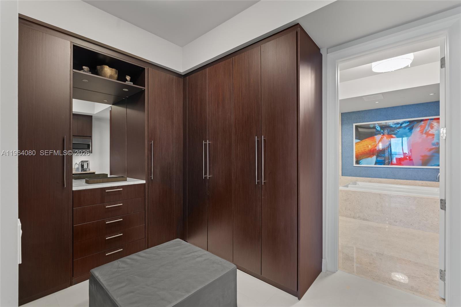 image St Regis Bal Harbour Center17