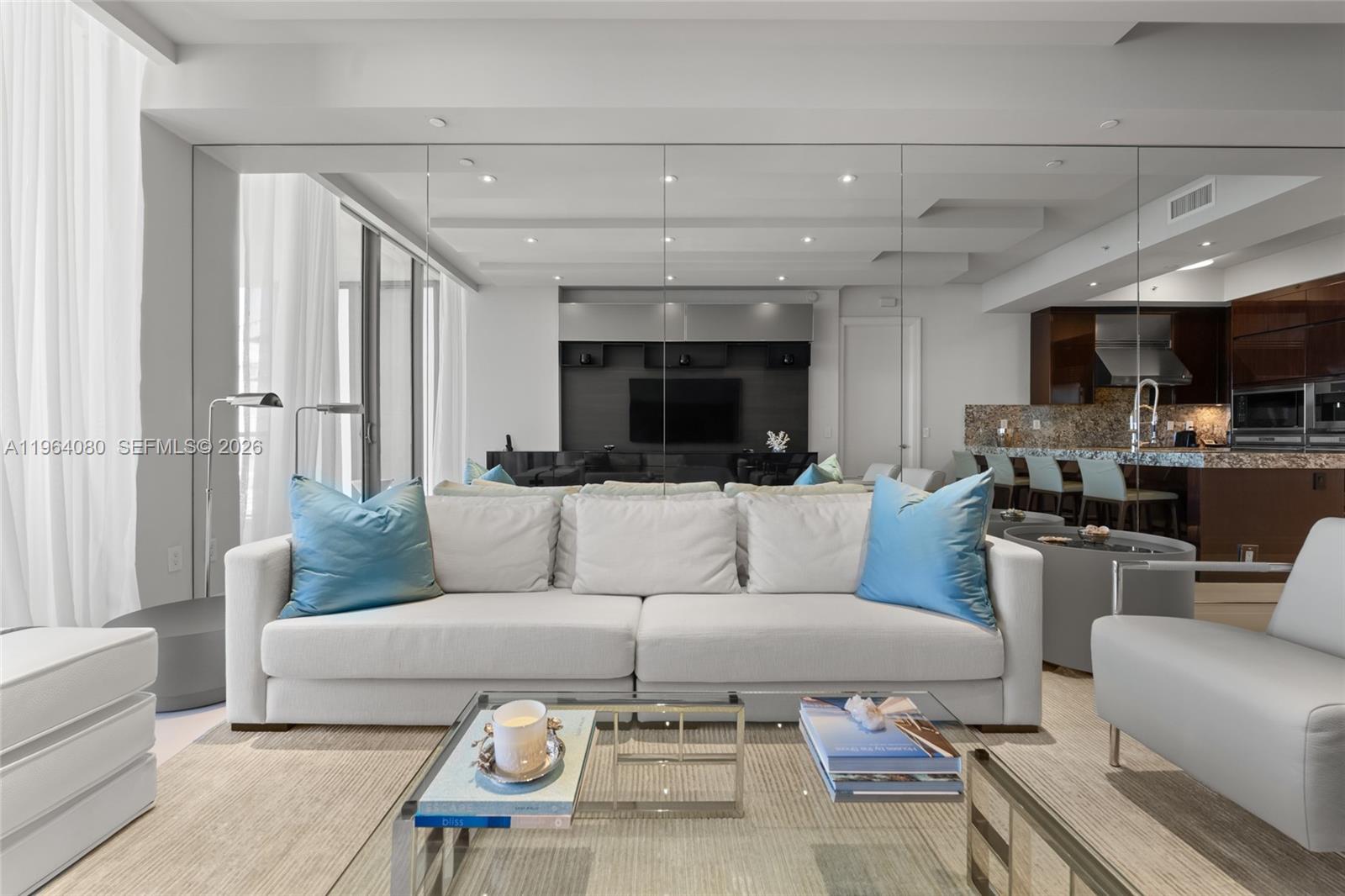 image St Regis Bal Harbour Center4