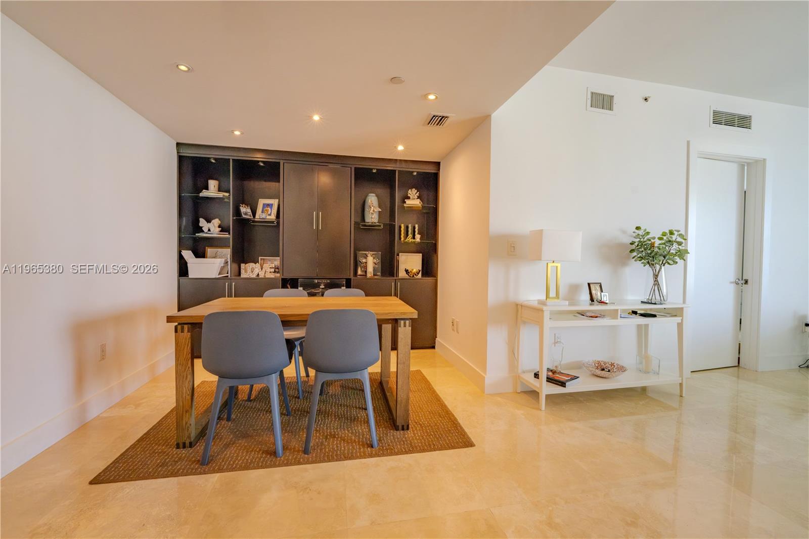 Undisclosed Address Miami, FL 33130