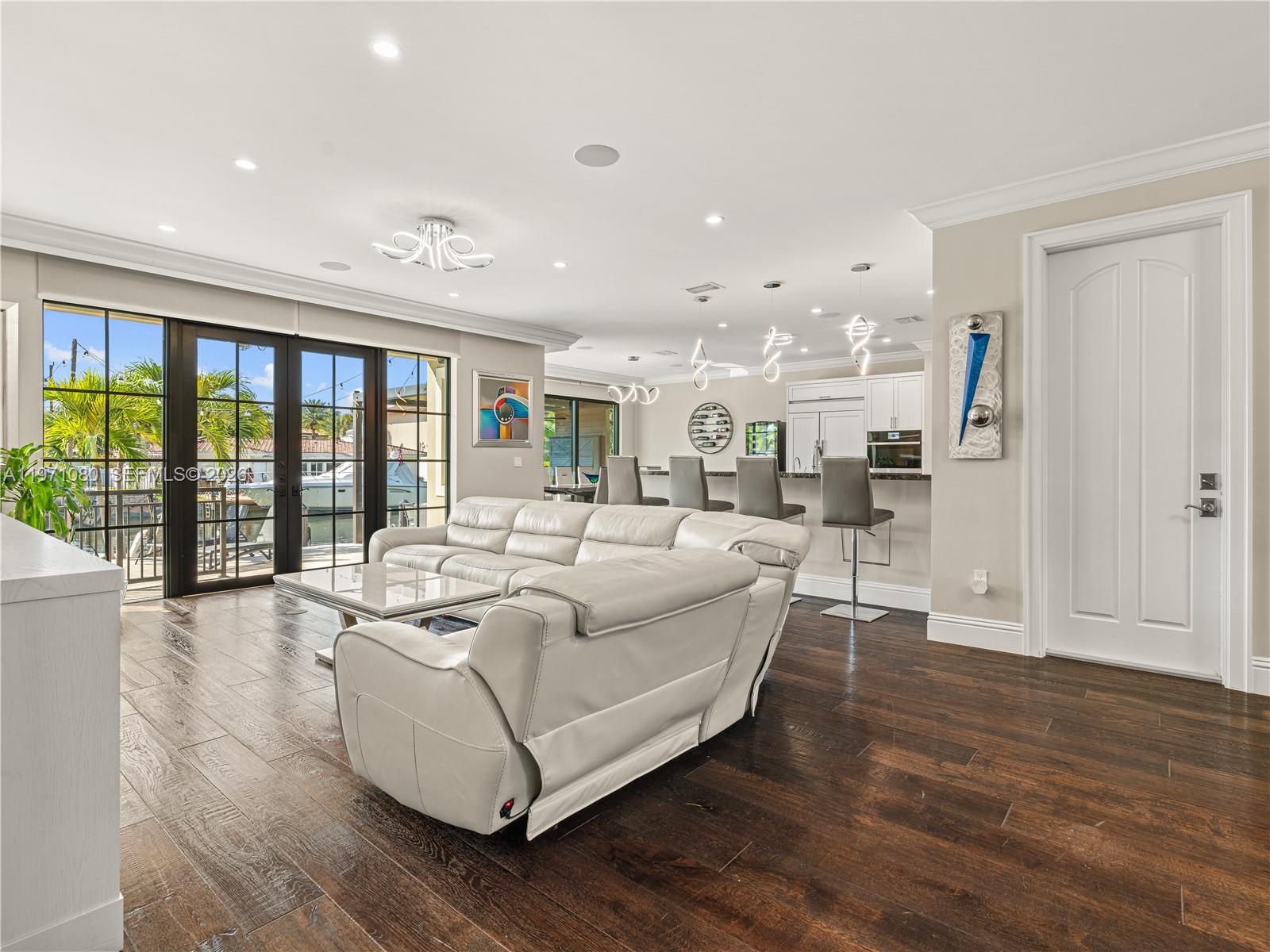 2512 SE 9th St Pompano Beach, FL 33062