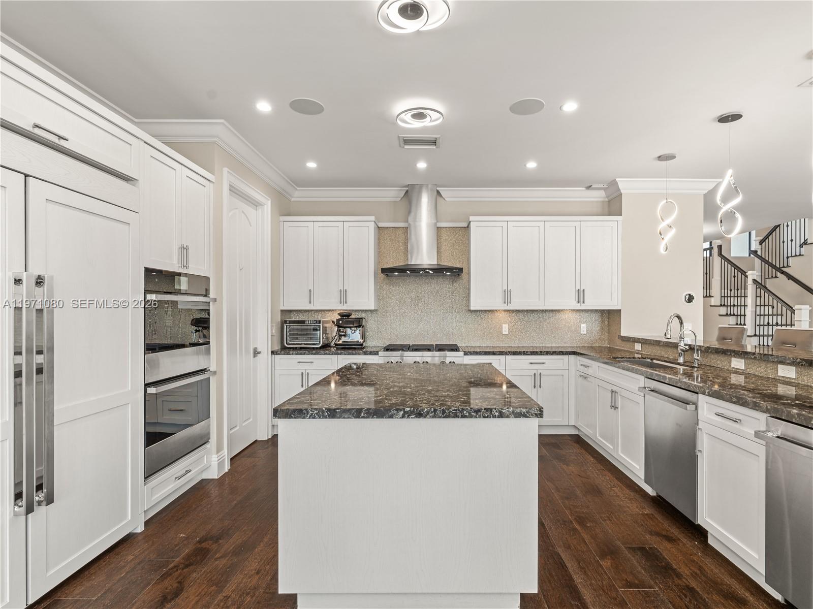 2512 SE 9th St Pompano Beach, FL 33062