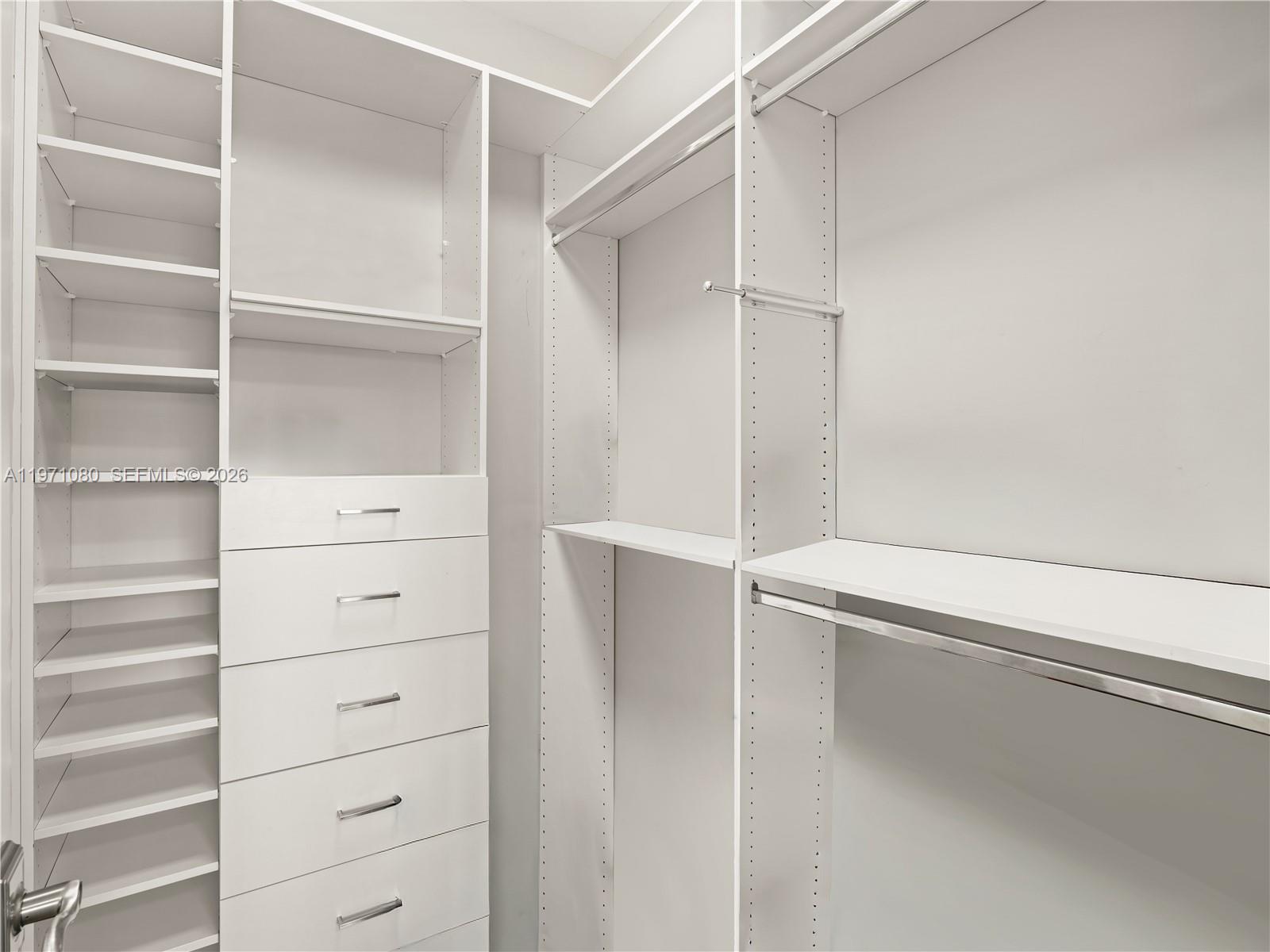 2512 SE 9th St Pompano Beach, FL 33062