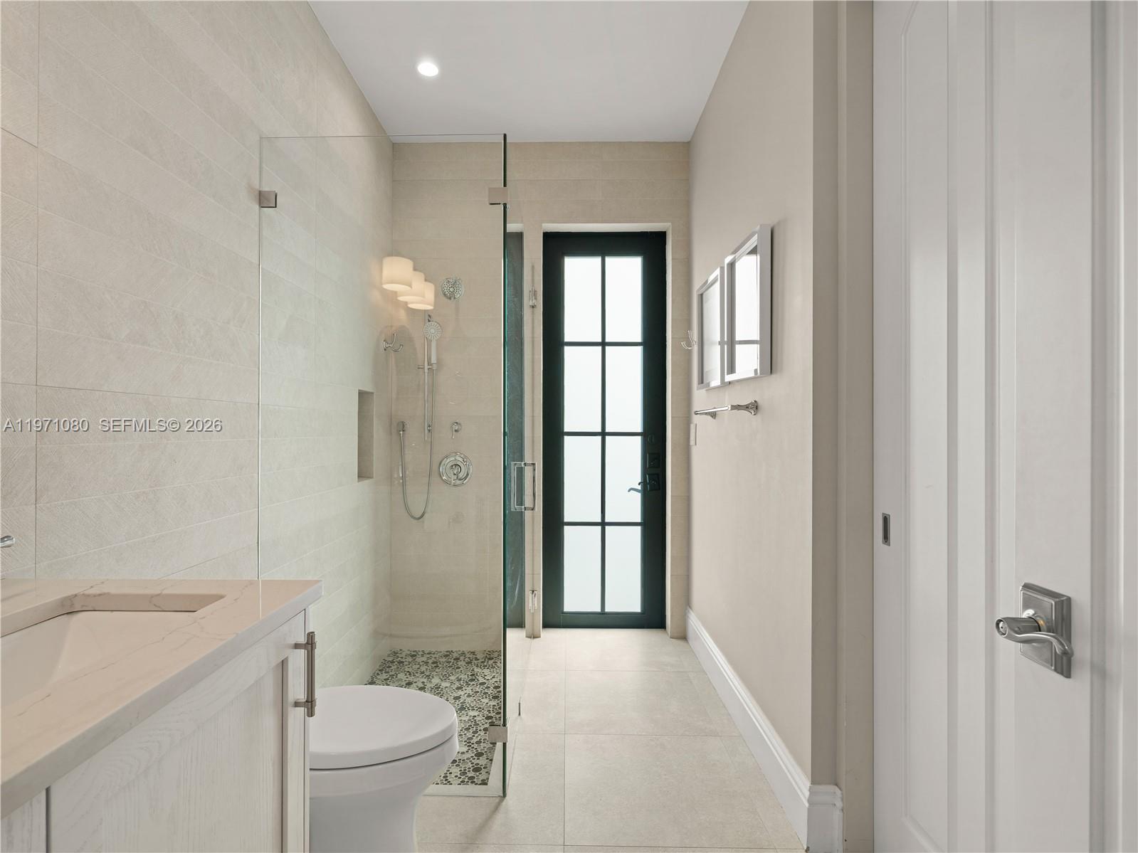 2512 SE 9th St Pompano Beach, FL 33062