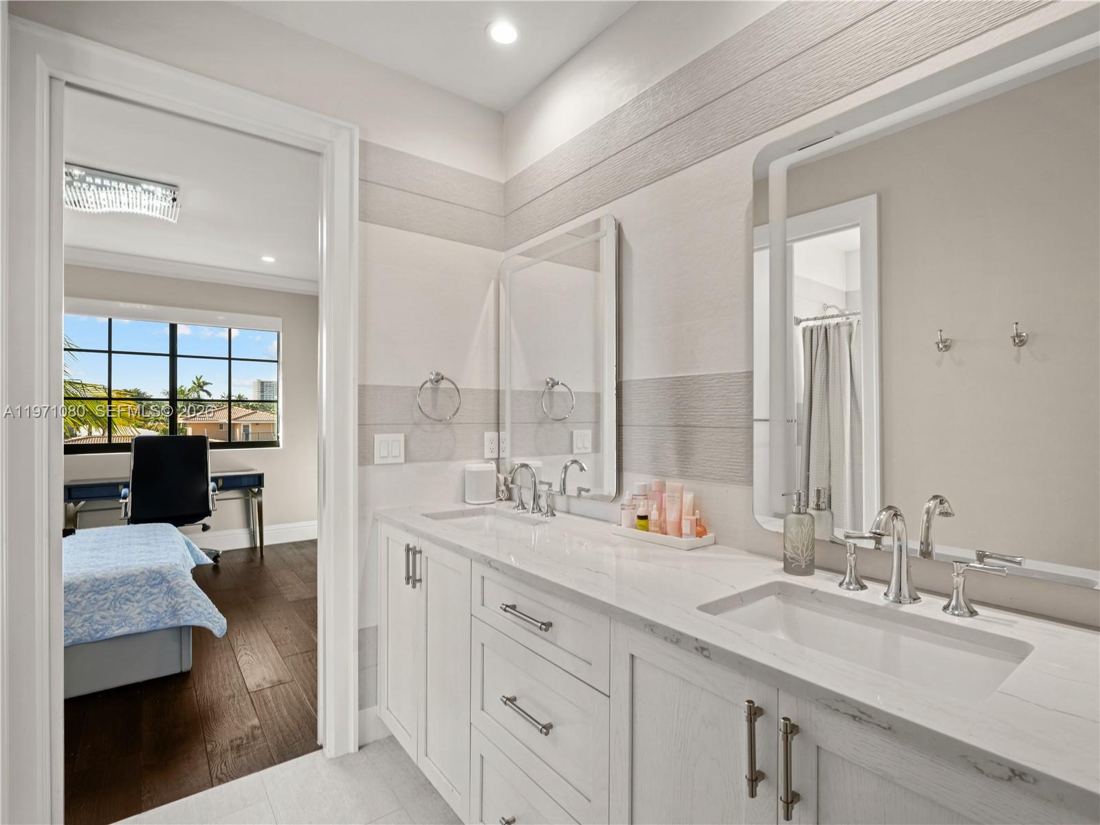 2512 SE 9th St Pompano Beach, FL 33062