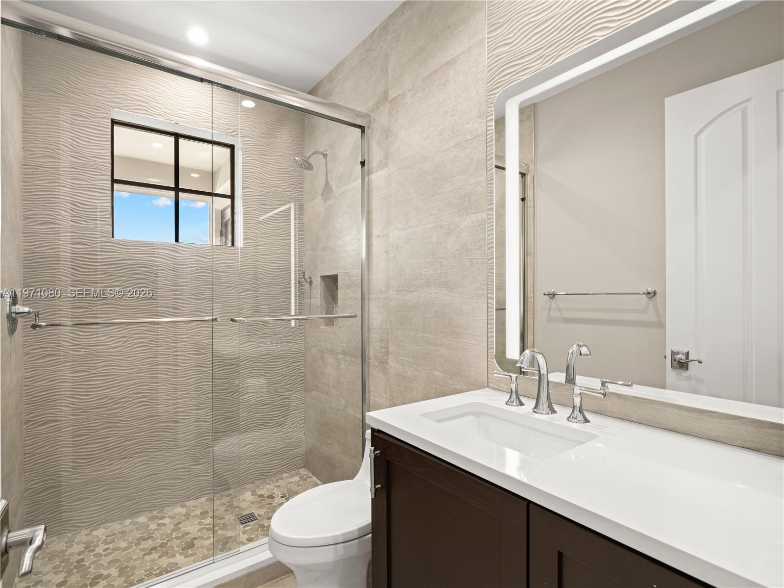 2512 SE 9th St Pompano Beach, FL 33062