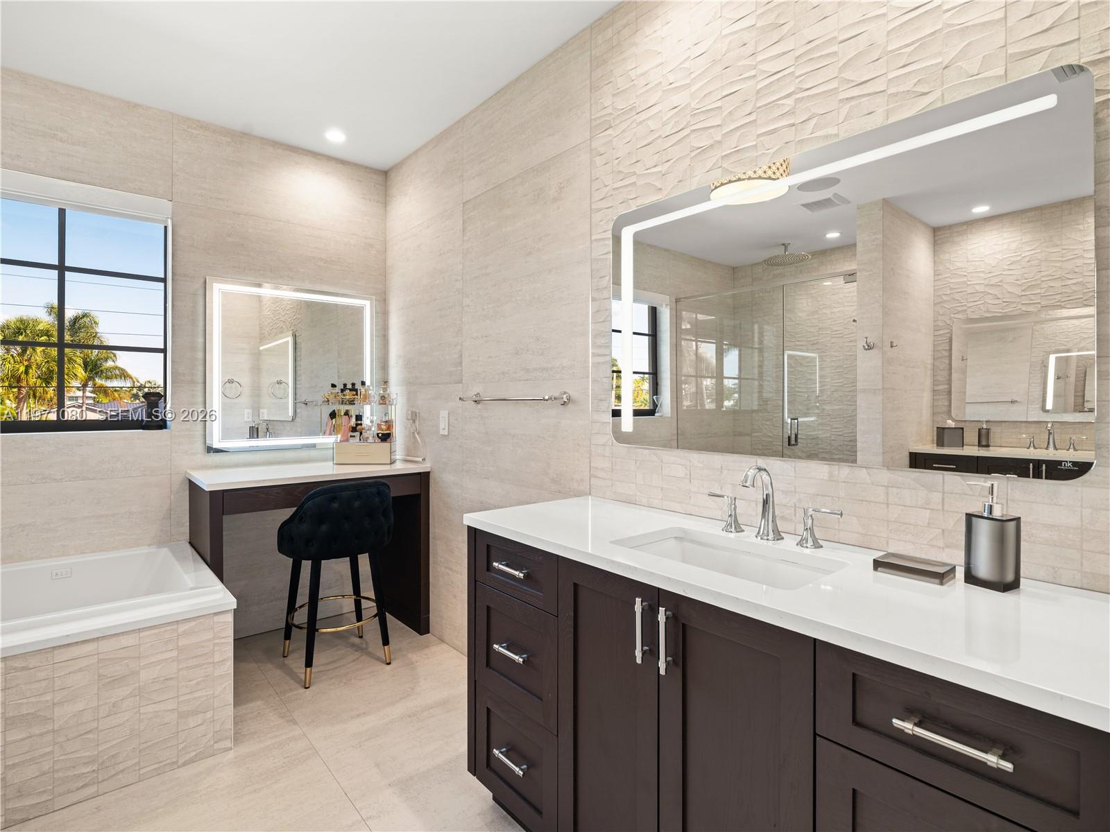 2512 SE 9th St Pompano Beach, FL 33062