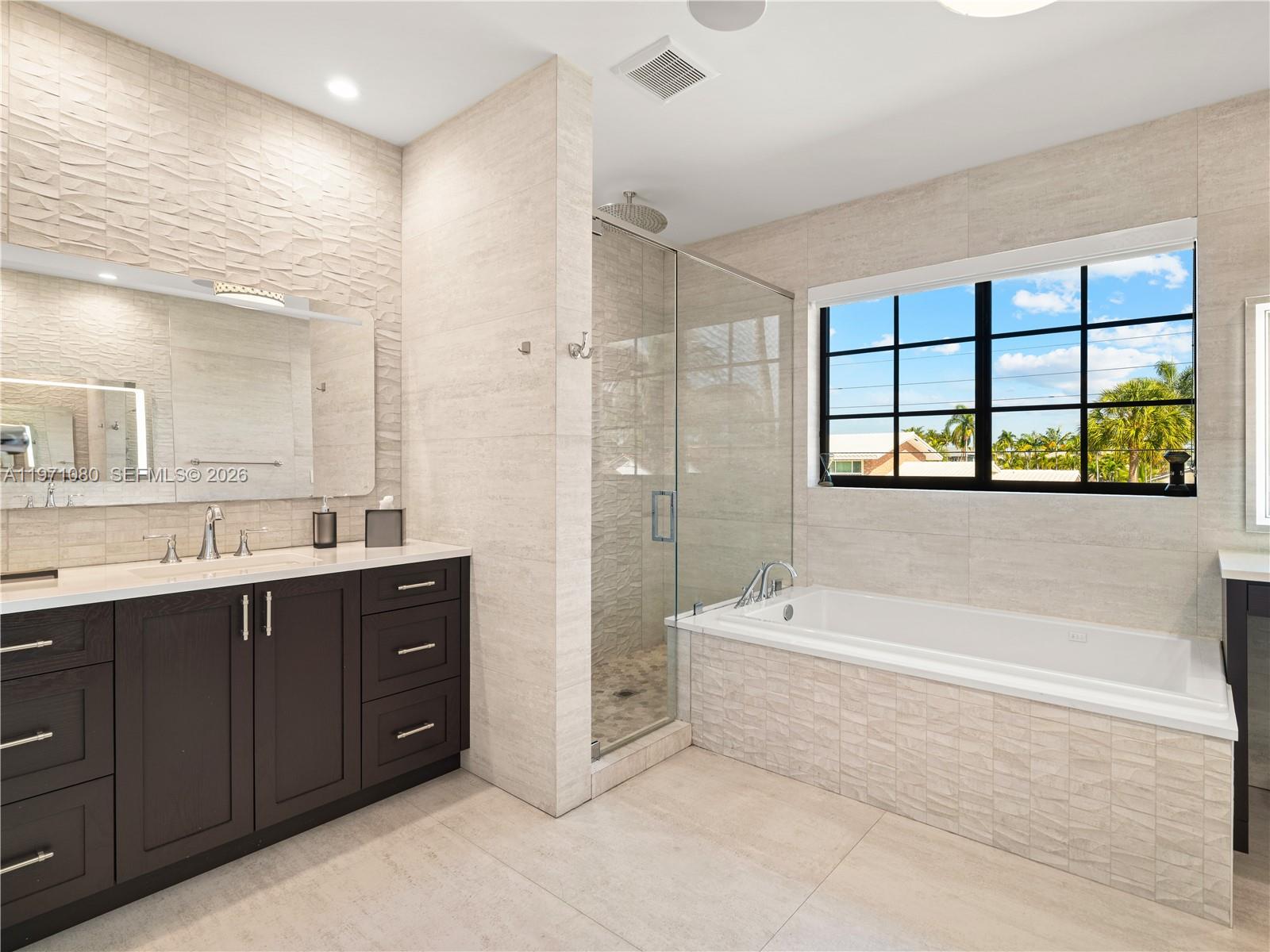 2512 SE 9th St Pompano Beach, FL 33062