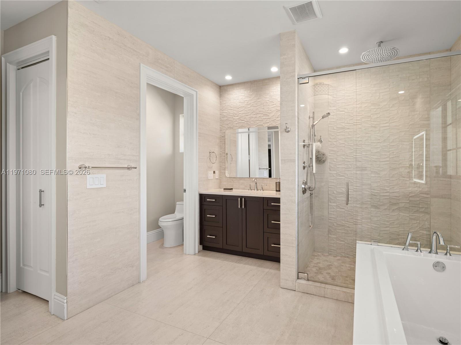 2512 SE 9th St Pompano Beach, FL 33062