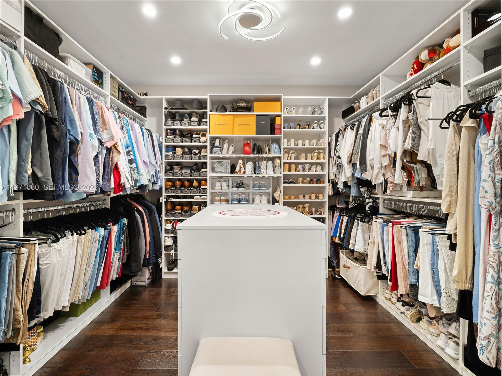 2512 SE 9th St Pompano Beach, FL 33062