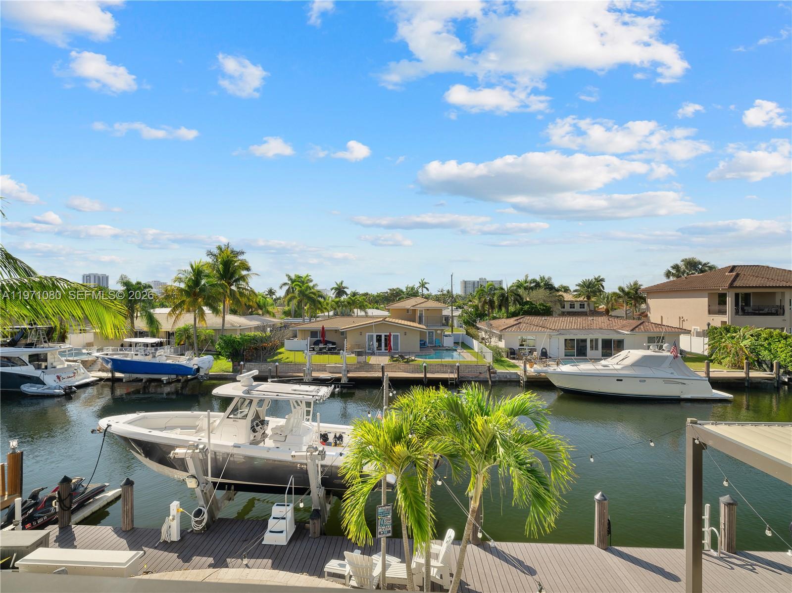 2512 SE 9th St Pompano Beach, FL 33062