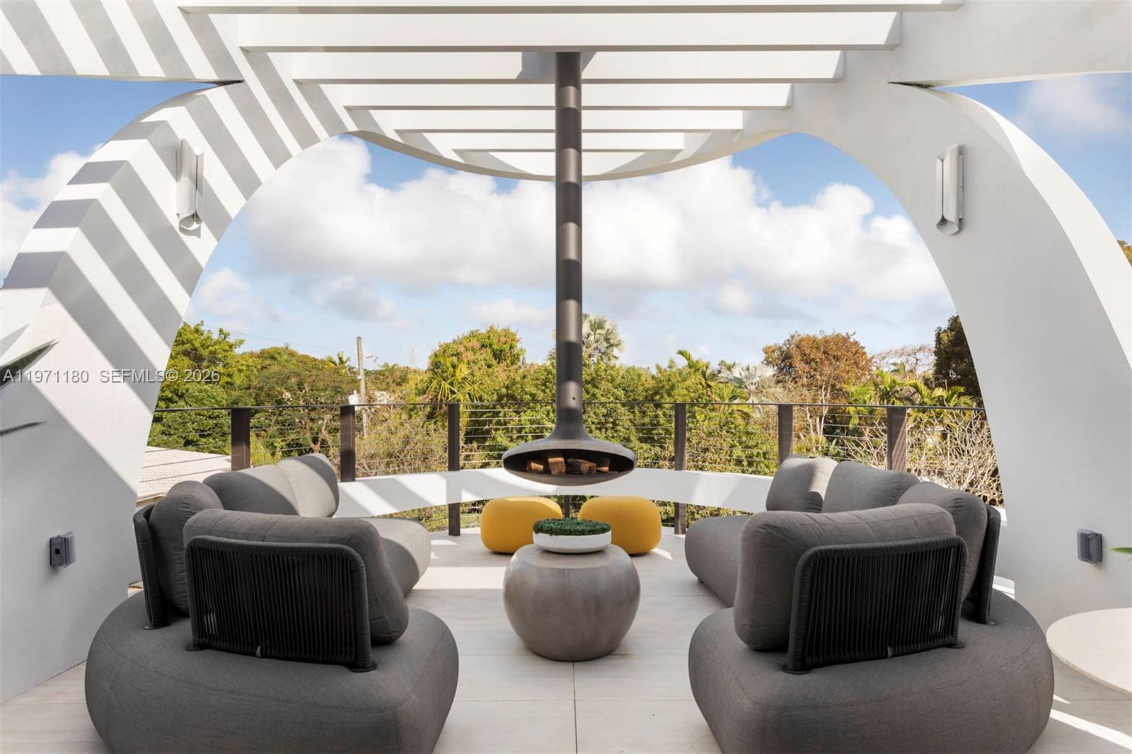 5261 NE 5th Ave Miami, FL 33137