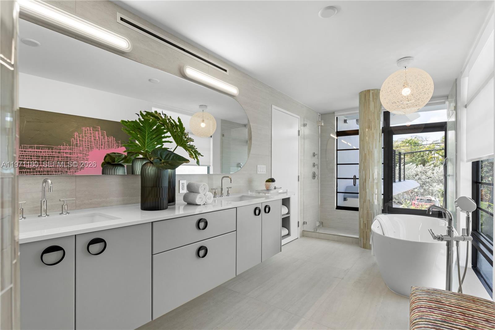 5261 NE 5th Ave Miami, FL 33137