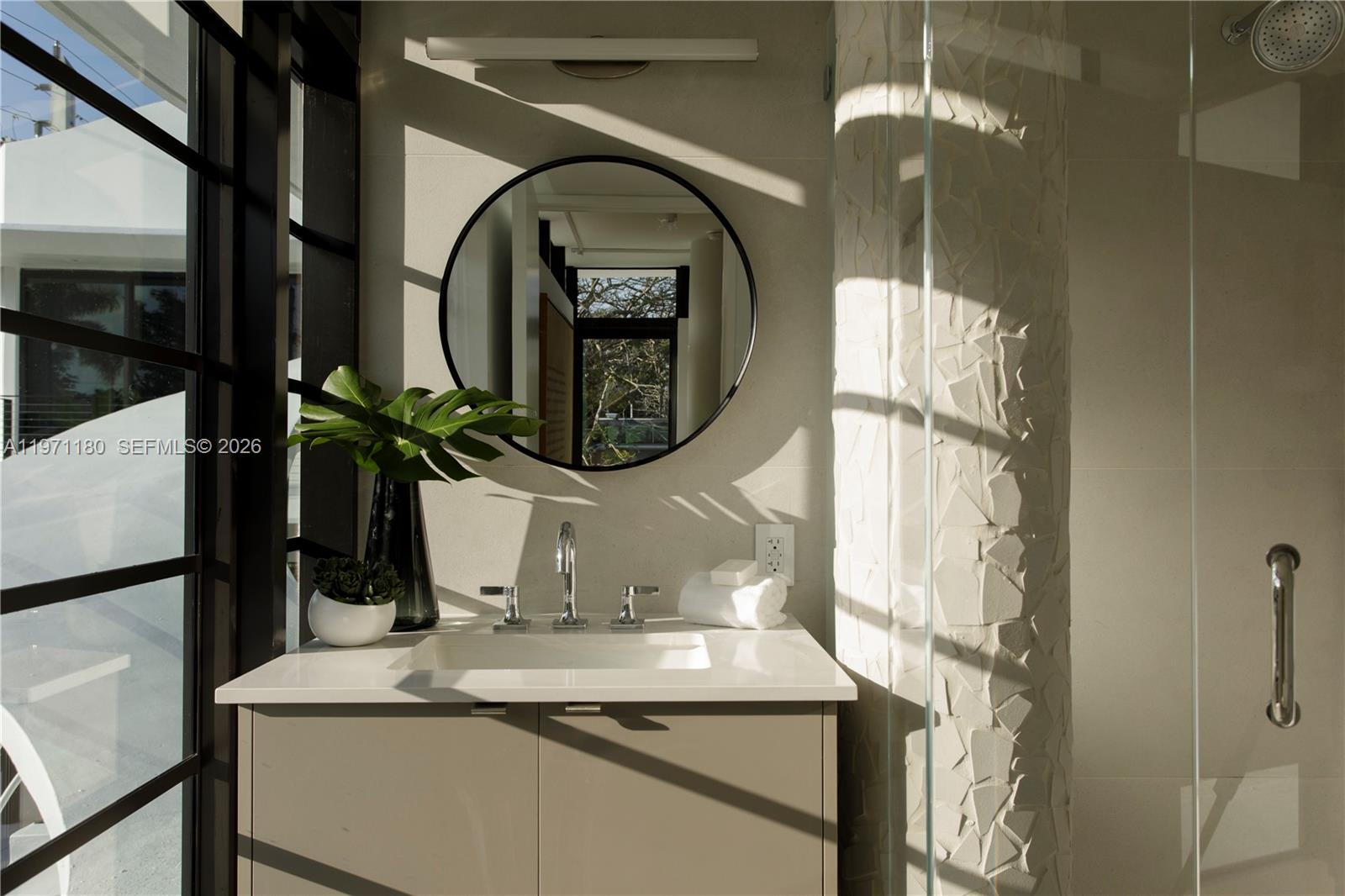 5261 NE 5th Ave Miami, FL 33137