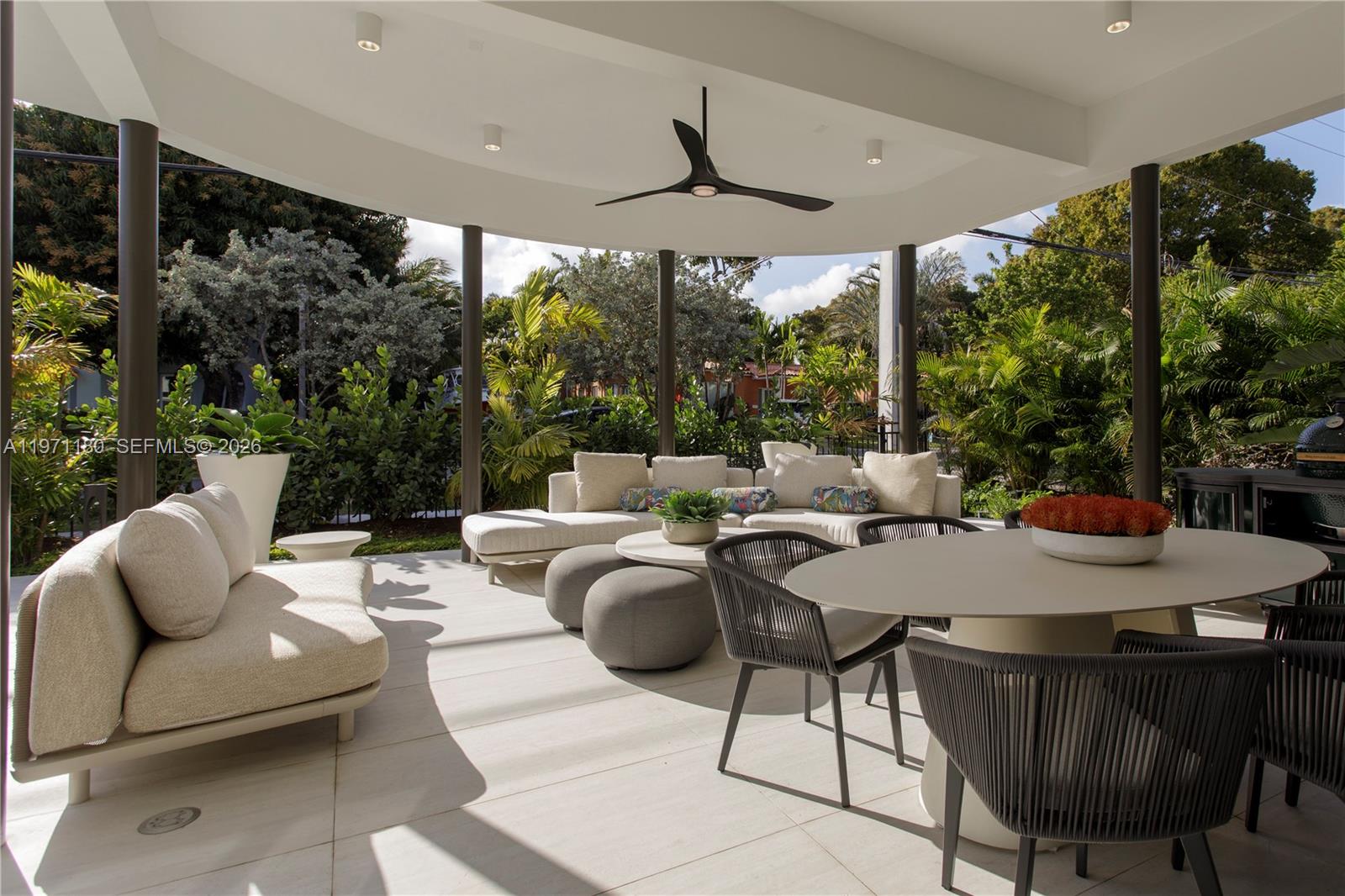 5261 NE 5th Ave Miami, FL 33137