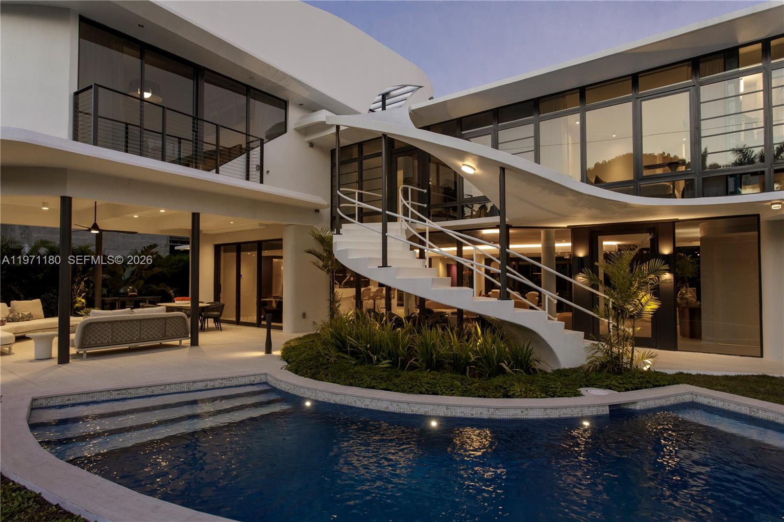 5261 NE 5th Ave Miami, FL 33137