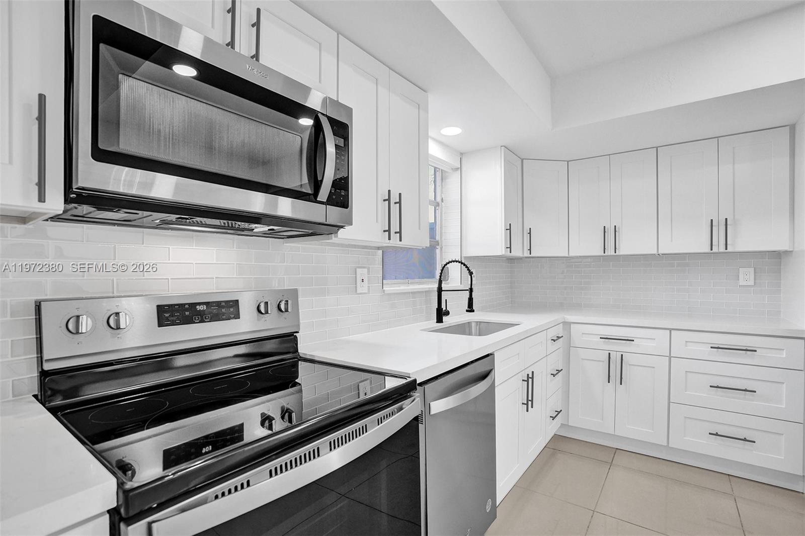 8521 Pasadena Blvd Pembroke Pines, FL 33024