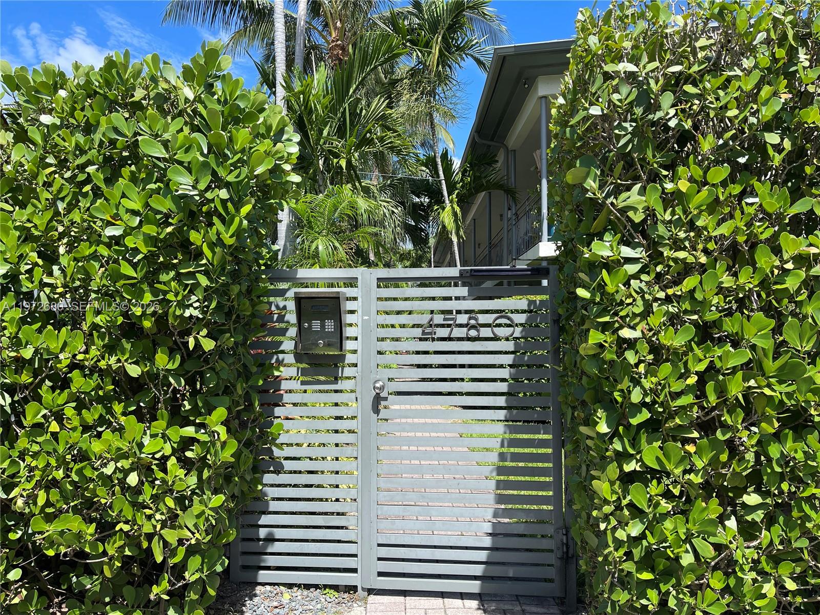 4780 Pine Tree Dr #8 Miami Beach, FL 33140