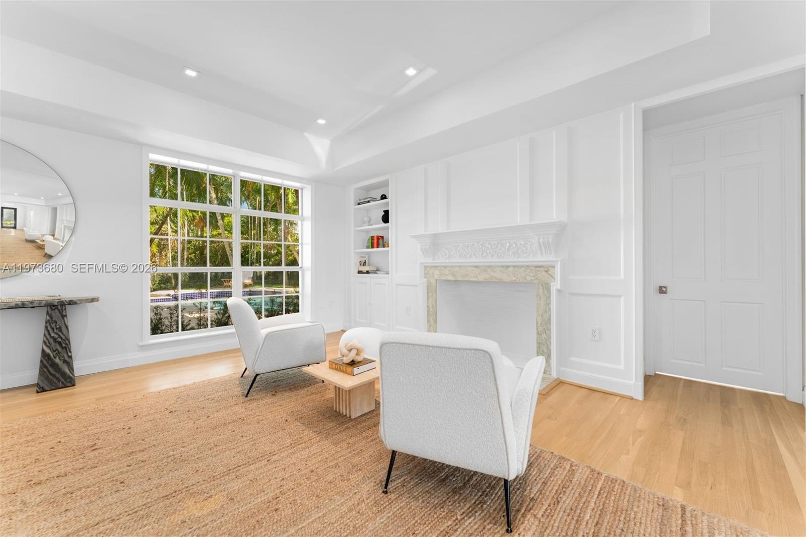 6675 Roxbury Ln Miami Beach, FL 33141