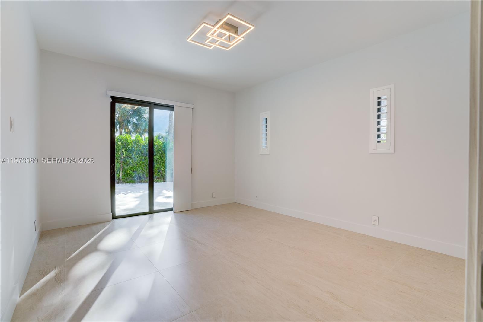 14036 N Miller Dr Palm Beach Gardens, FL 33410