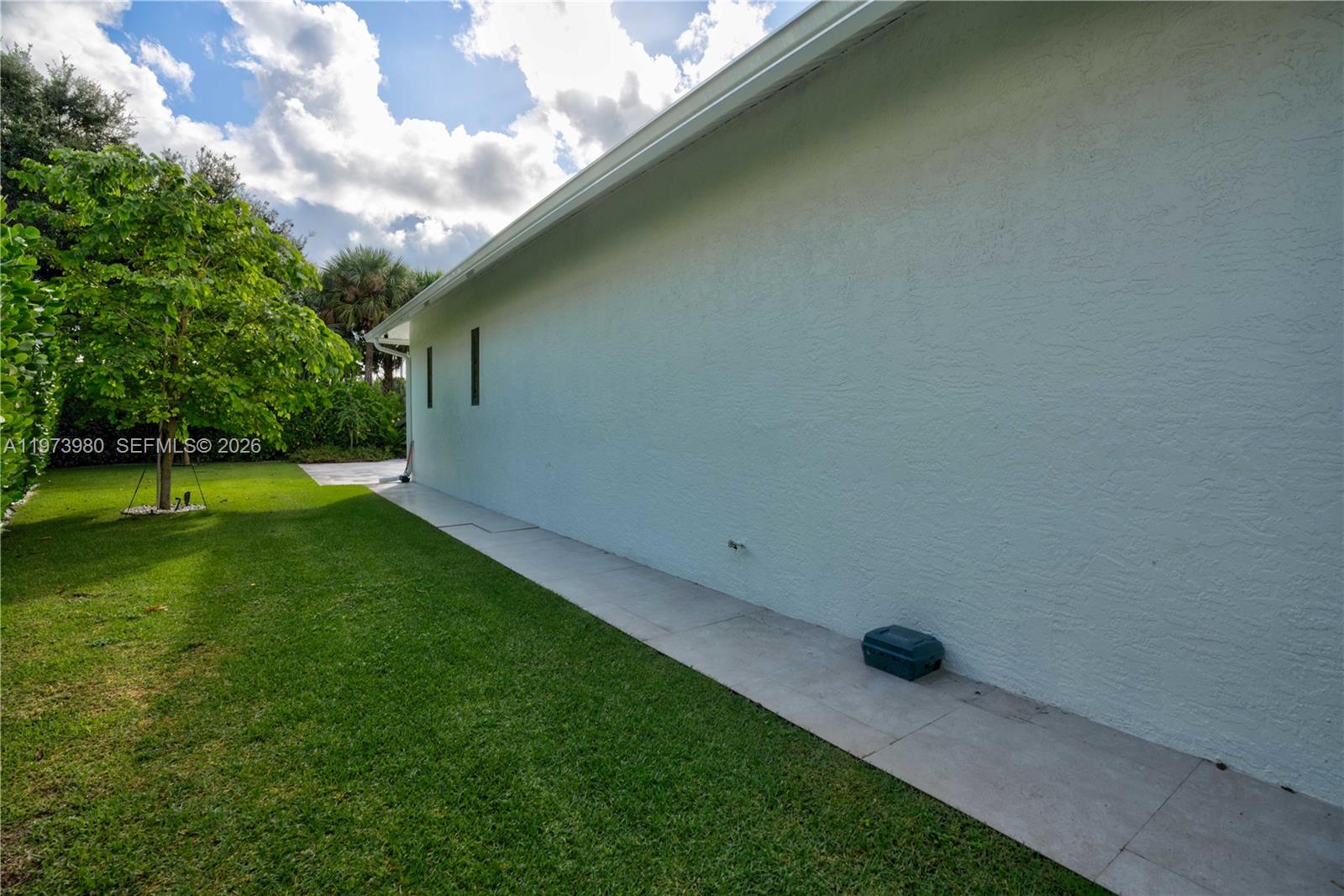 14036 N Miller Dr Palm Beach Gardens, FL 33410