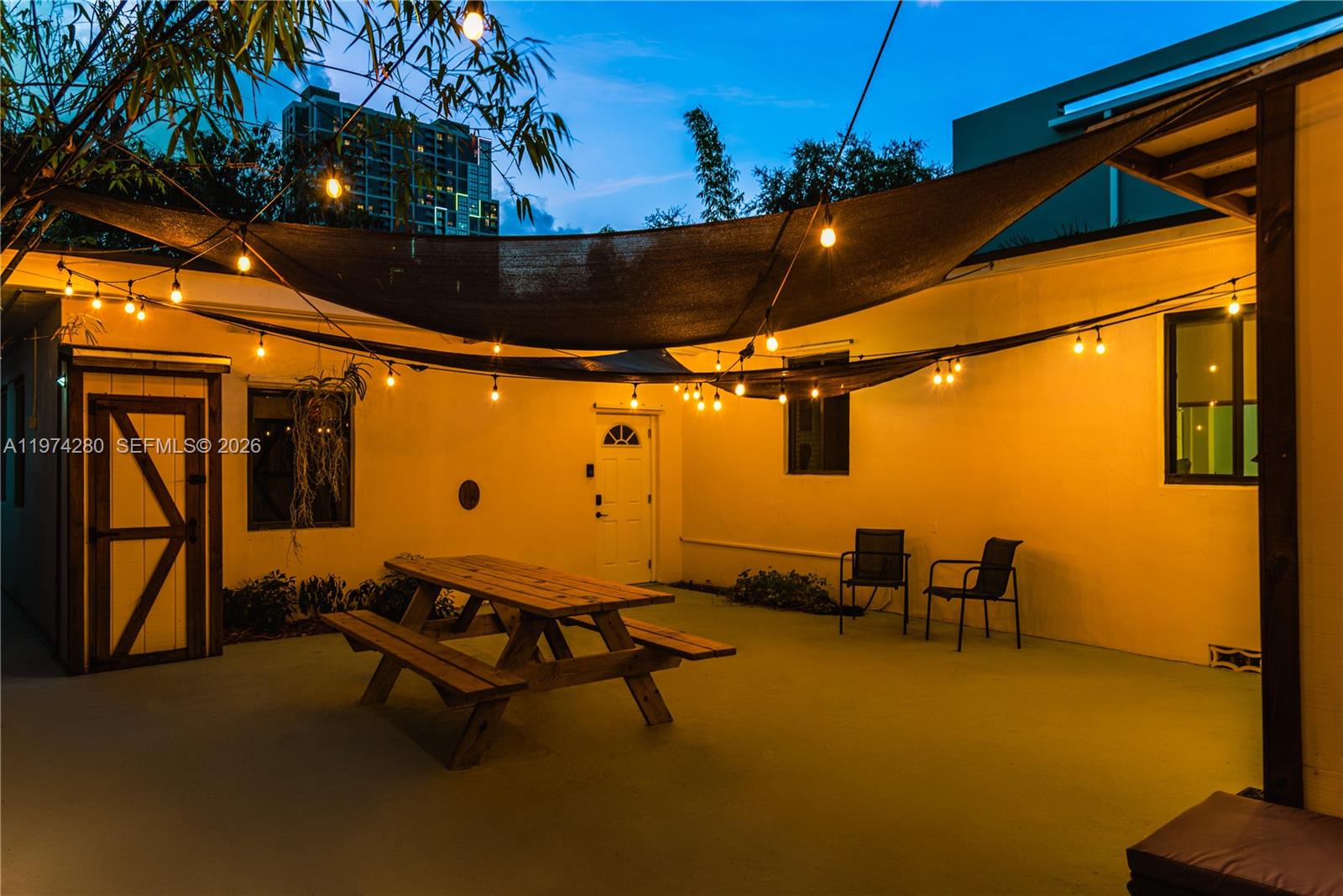 3134 Carter St Miami, FL 33133