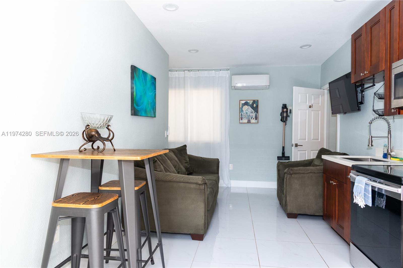 3134 Carter St Miami, FL 33133