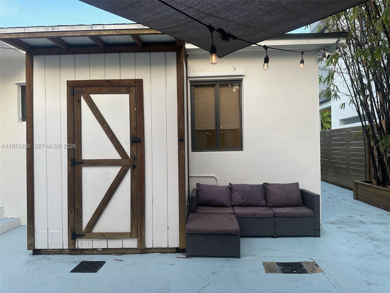 3134 Carter St Miami, FL 33133