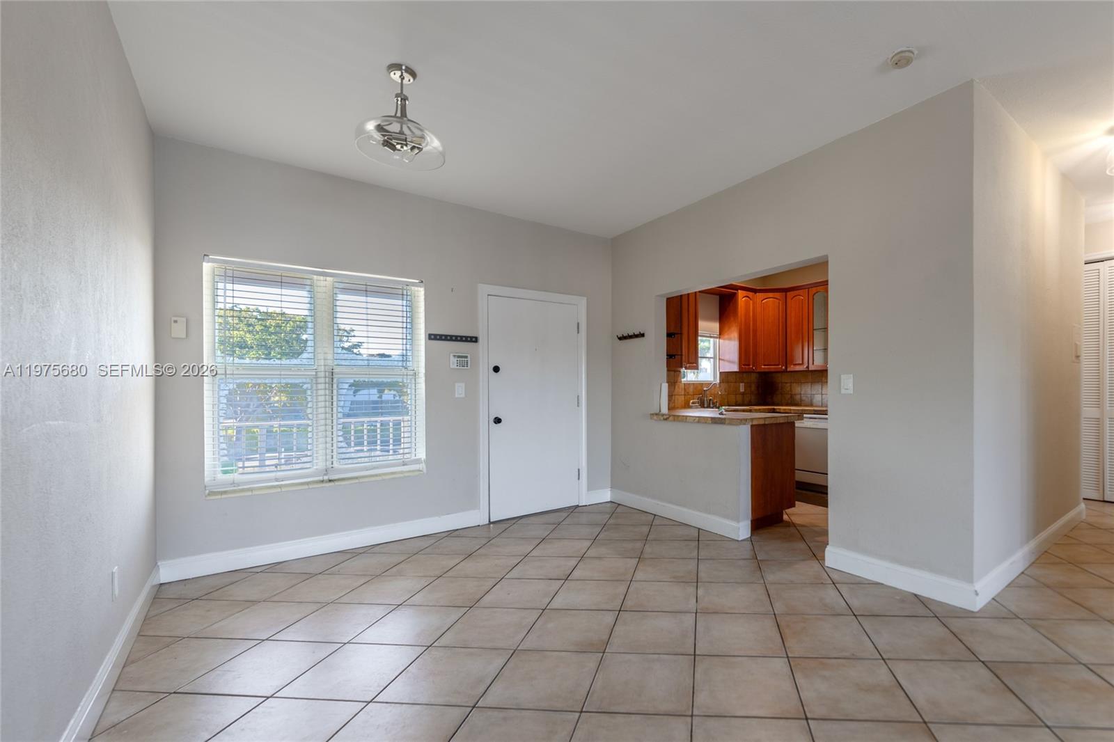 2225 NE 123rd St #215 North Miami, FL 33181