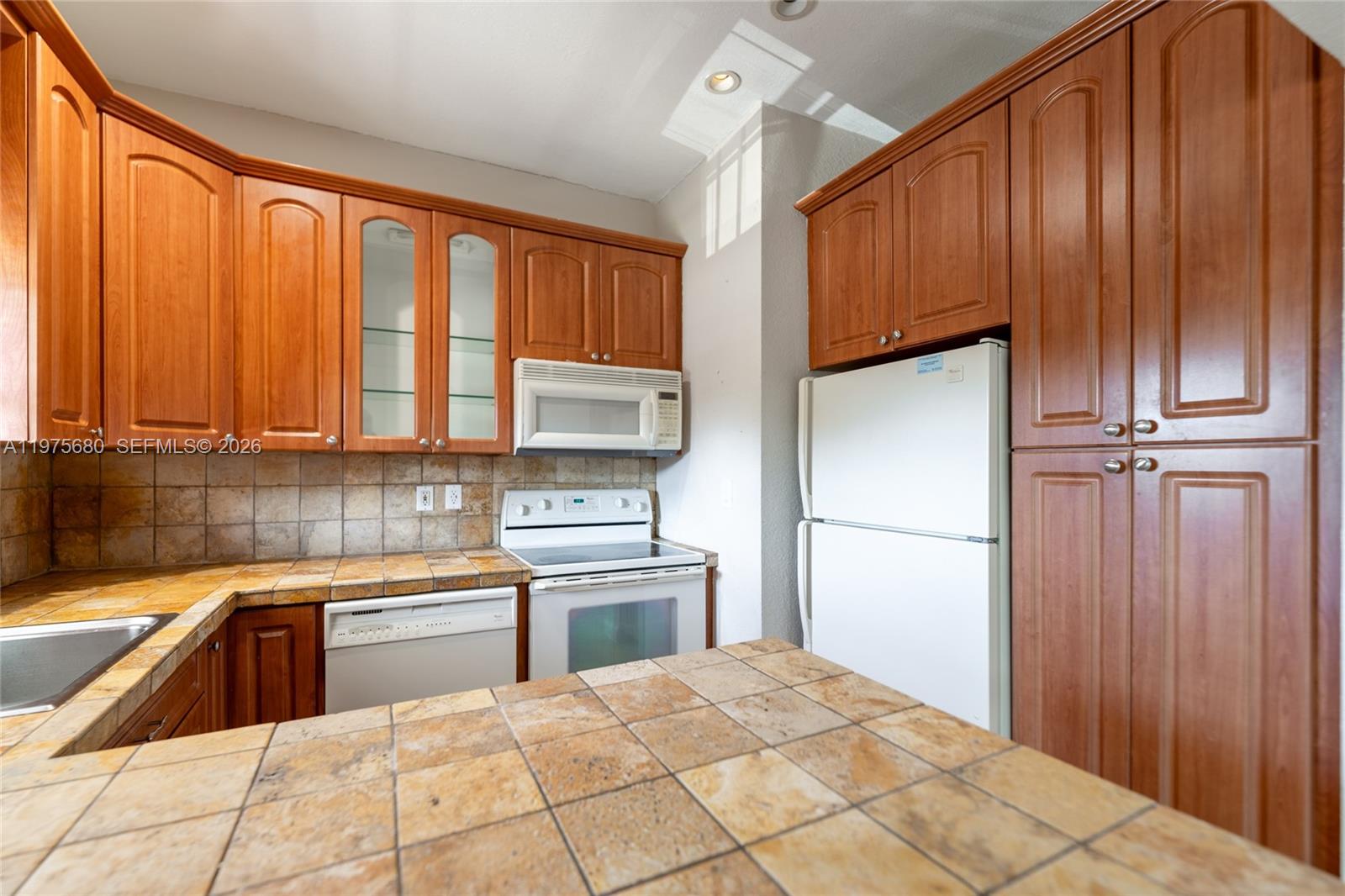 2225 NE 123rd St #215 North Miami, FL 33181