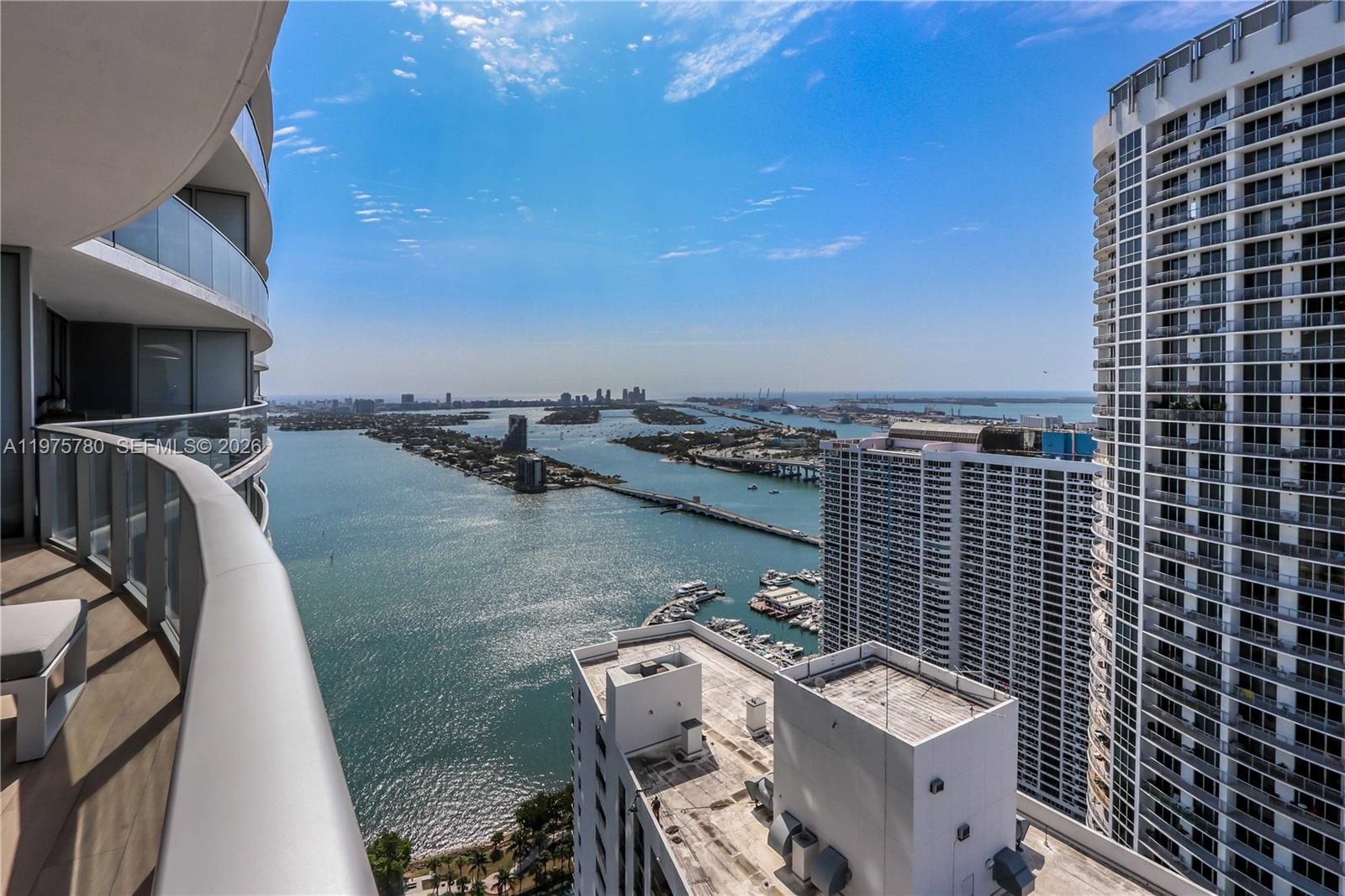 image Aria on the Bay1