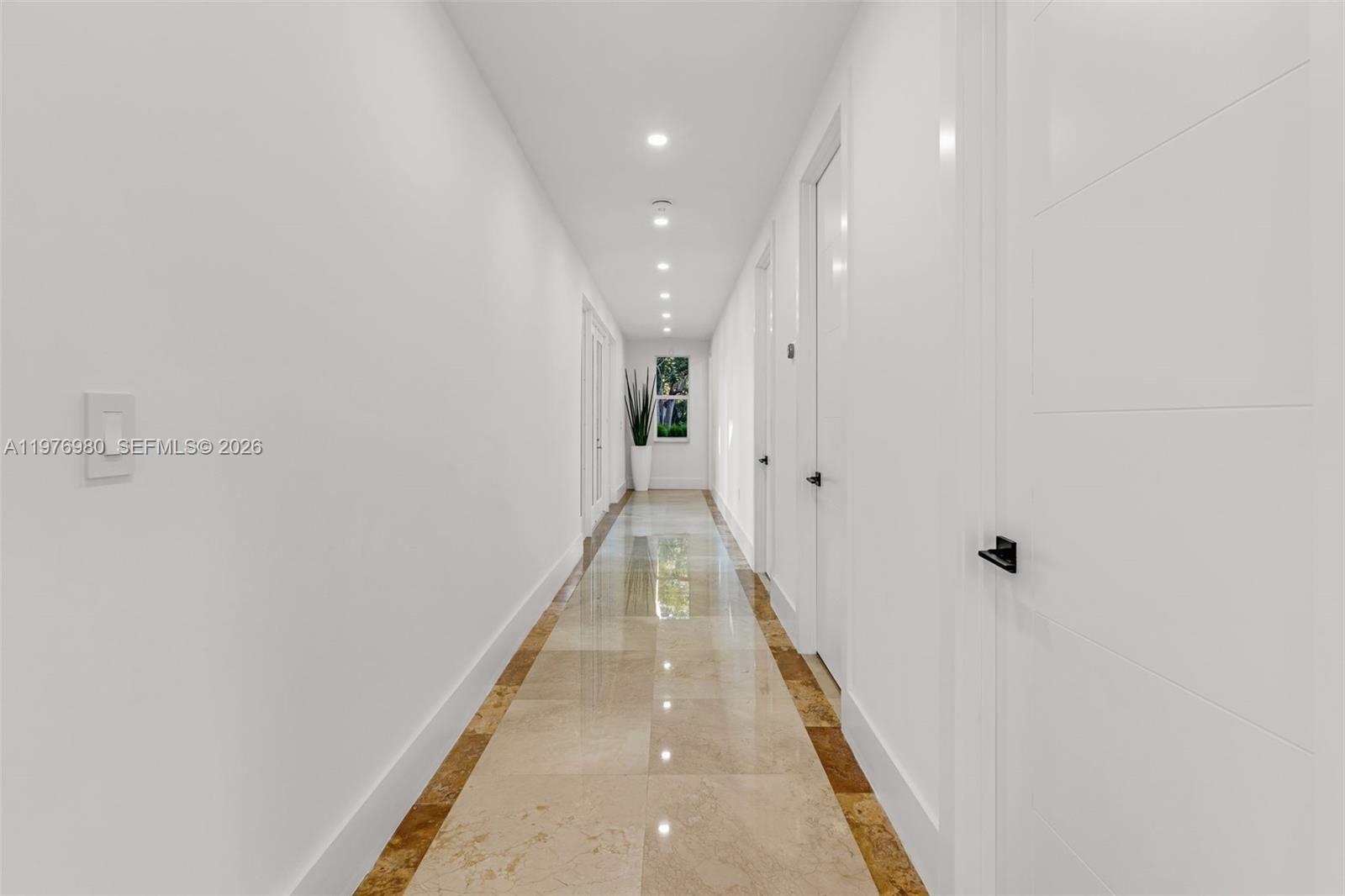 6290 SW 130th Ter Pinecrest, FL 33156