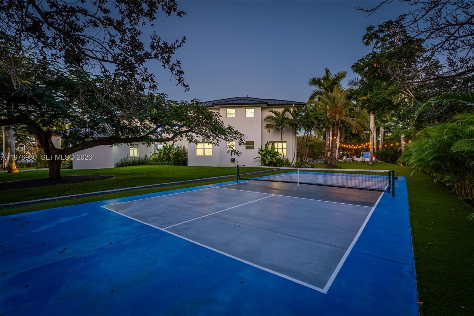 6290 SW 130th Ter Pinecrest, FL 33156