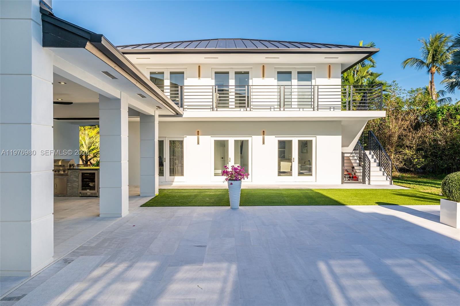 6290 SW 130th Ter Pinecrest, FL 33156