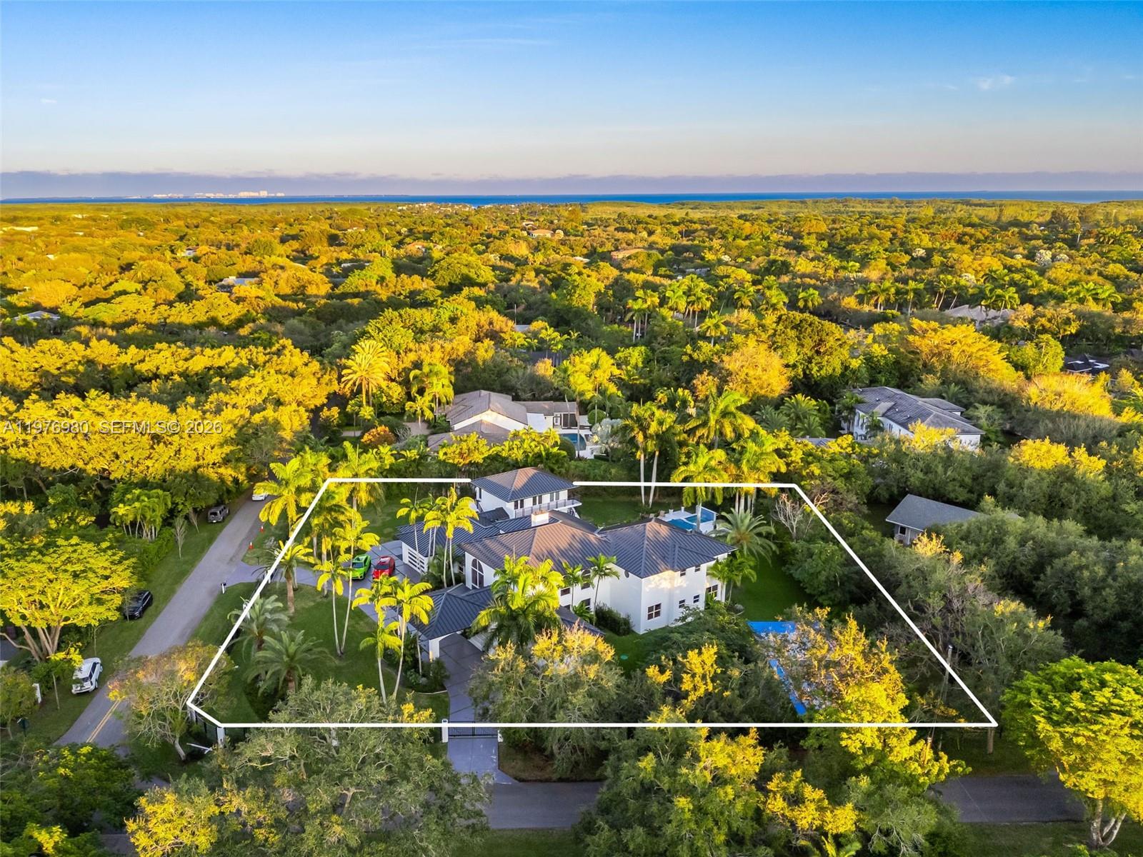 6290 SW 130th Ter Pinecrest, FL 33156