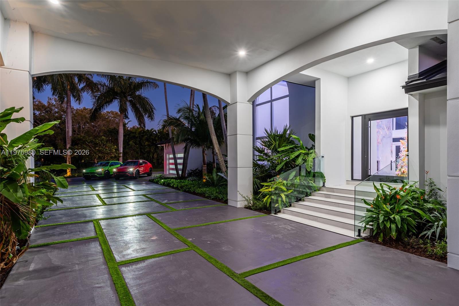 6290 SW 130th Ter Pinecrest, FL 33156