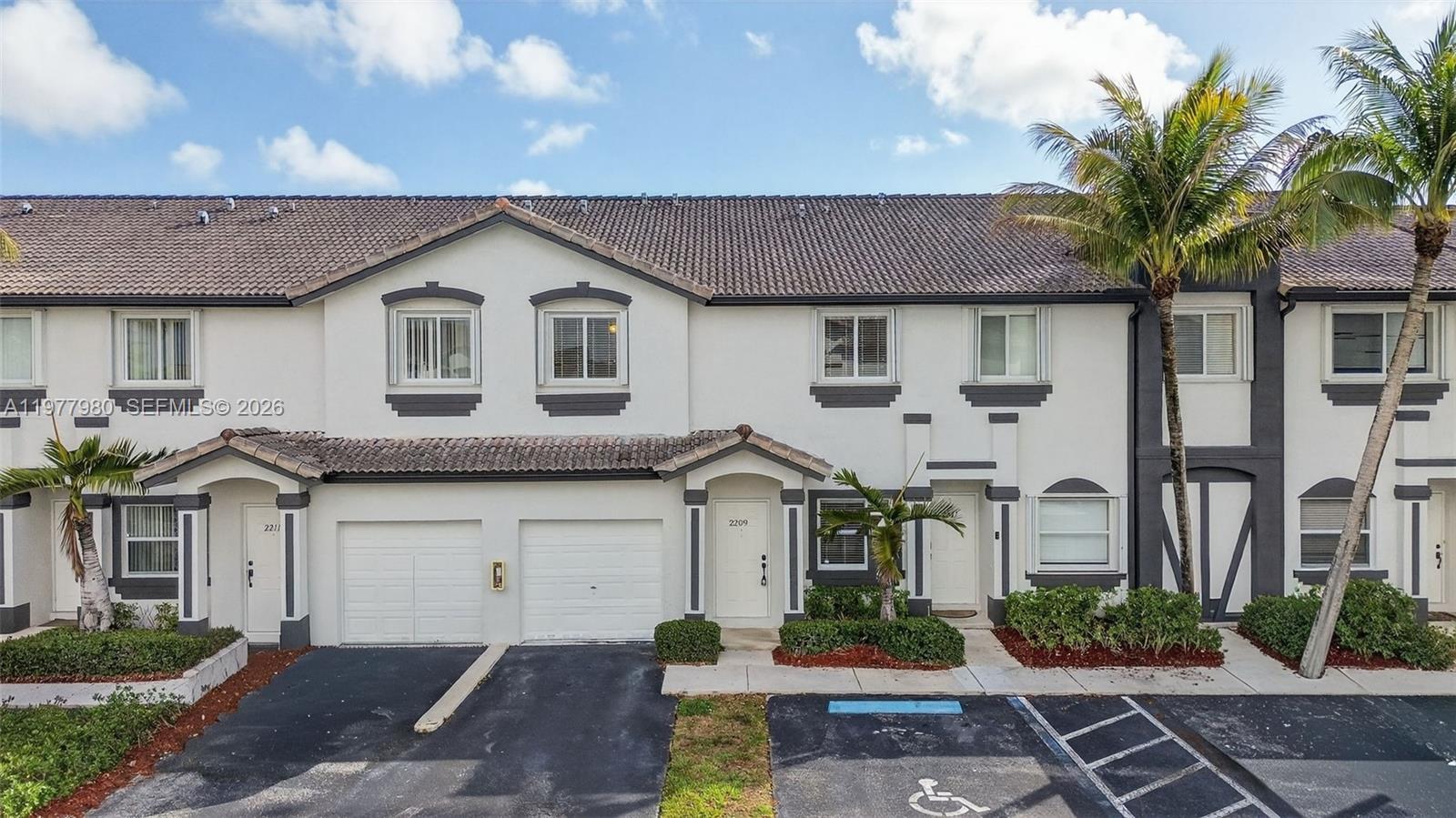 2209 SE 24th Pl #2209